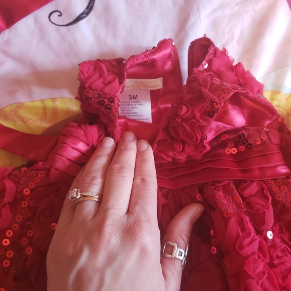 Ruby red dress - Picture 2 of 2